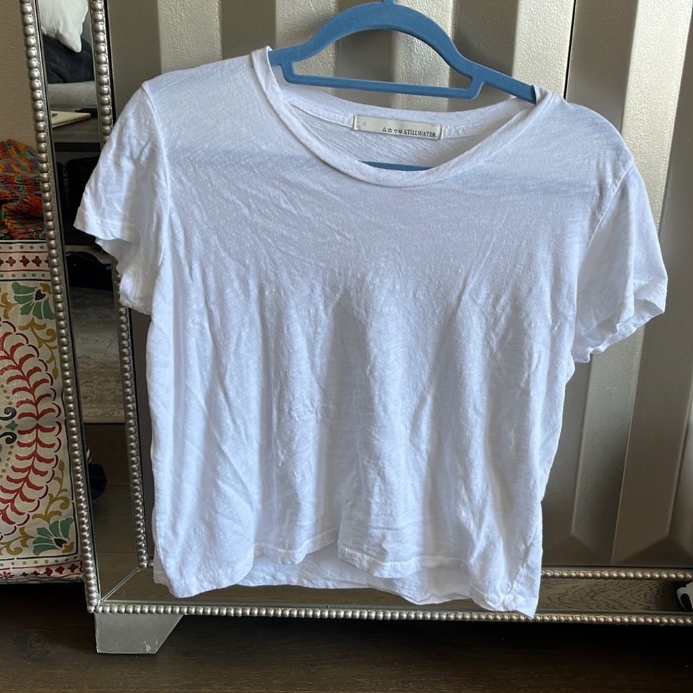 White tee shirt